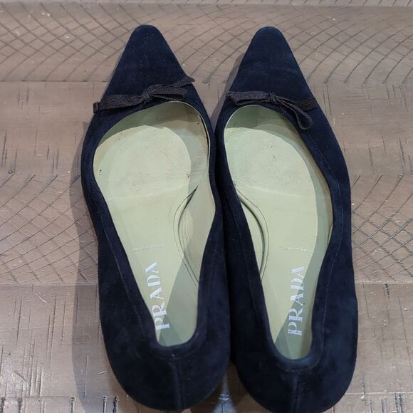 Vintage Prada Navy Blue Suede Pointed Kitten Heels Sz 37 - Picture 6 of 9